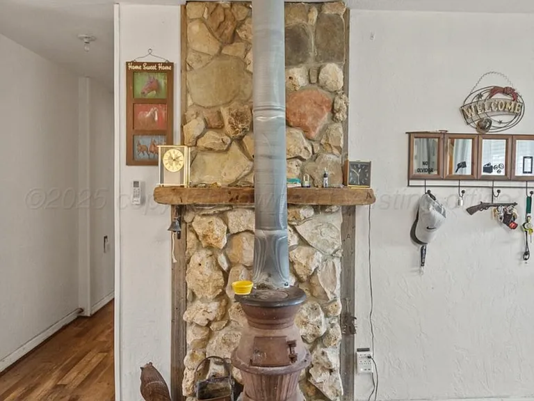 1112 Juniper Dr — Photo 6