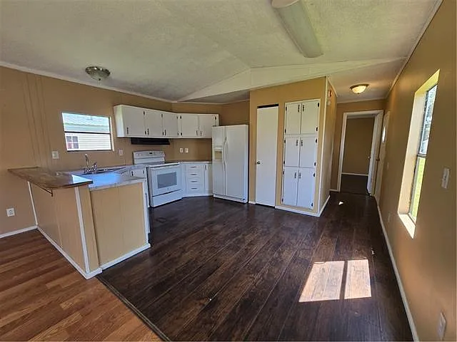16743 Highway 90 #30 — Photo 9