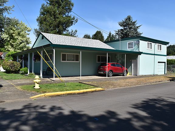 Side View - Lots of Parking