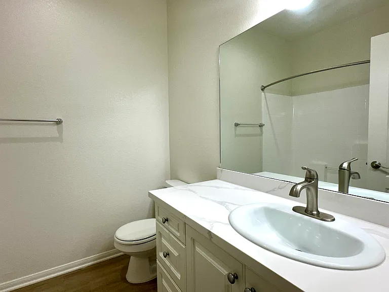 Creek View Condominiums — Photo 69