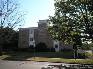 Summit Park West, Danbury, CT 06810