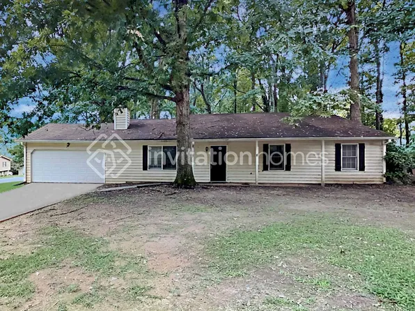 1347 Candlelite Ln, Snellville, GA 30078