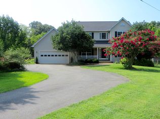 9227 Old Mill Estates Ln, Warrenton, VA 20187