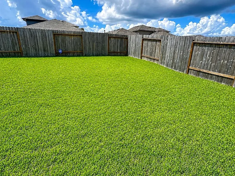 5710 Avalon Woods Dr — Photo 30