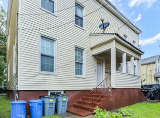 21 Lafayette St, West Orange, NJ 07052