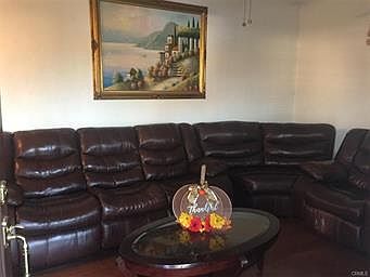 3rd image of 3749 Strang Ave