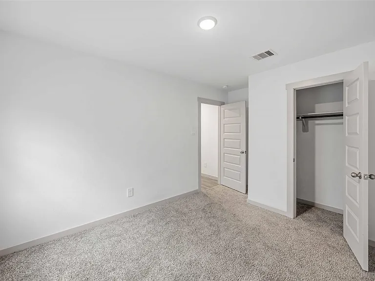 7219 Whispering Leaf St — Photo 19