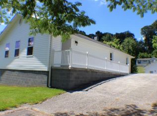 1440 Tyler St, Kingsport, TN 37660