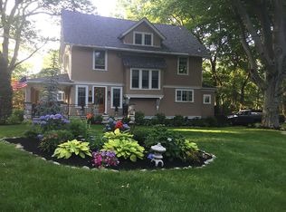 35 Dartmouth Rd, Mountain Lakes, NJ 07046