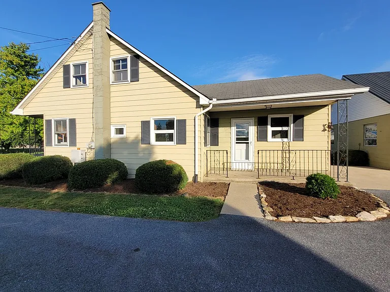 331 Newport Rd — Photo 36