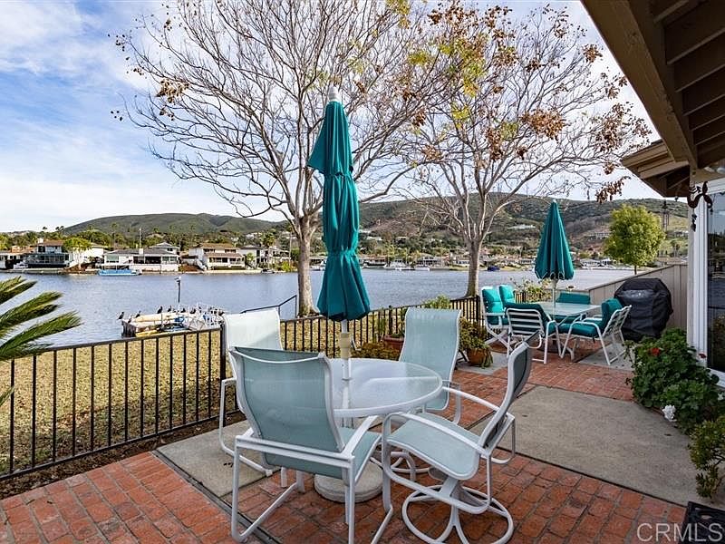 1st image of 1511 Via Entrada Del Lago