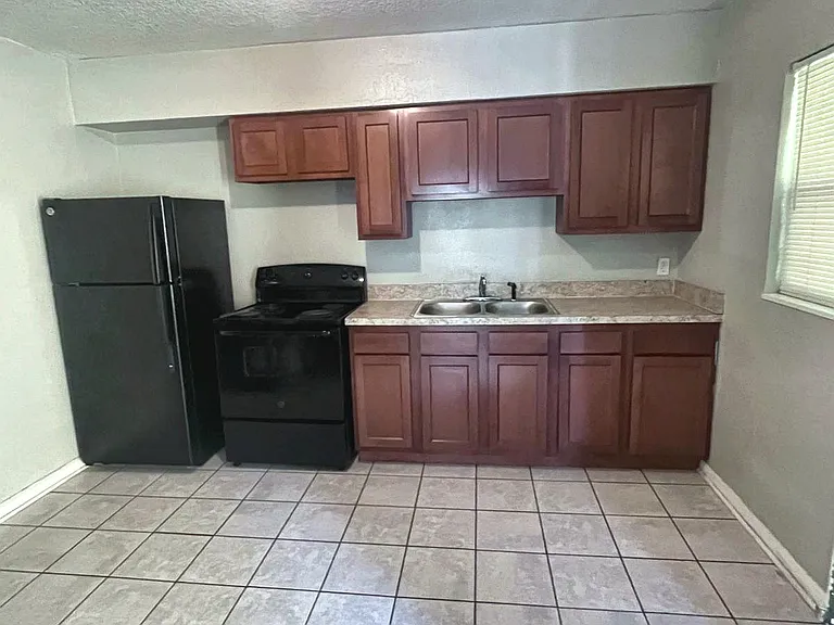 3818 N Canal St #A — Photo 2