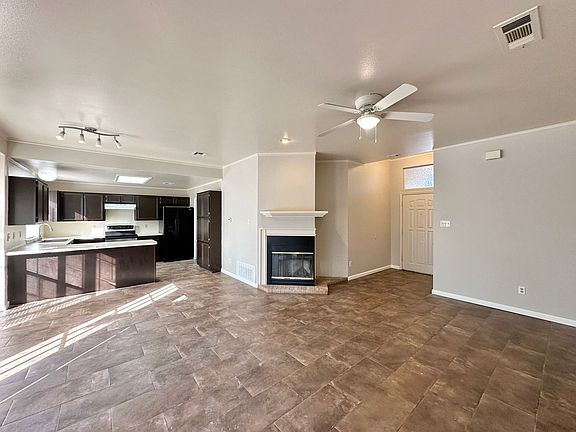 4th image of 2705 Larkspur Dr