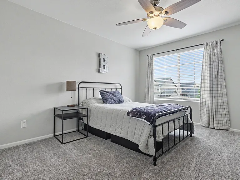 7856 Luminary Ln — Photo 34
