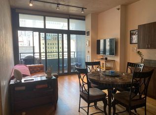 237 W Van Buren St #1621, Chicago, IL 60607