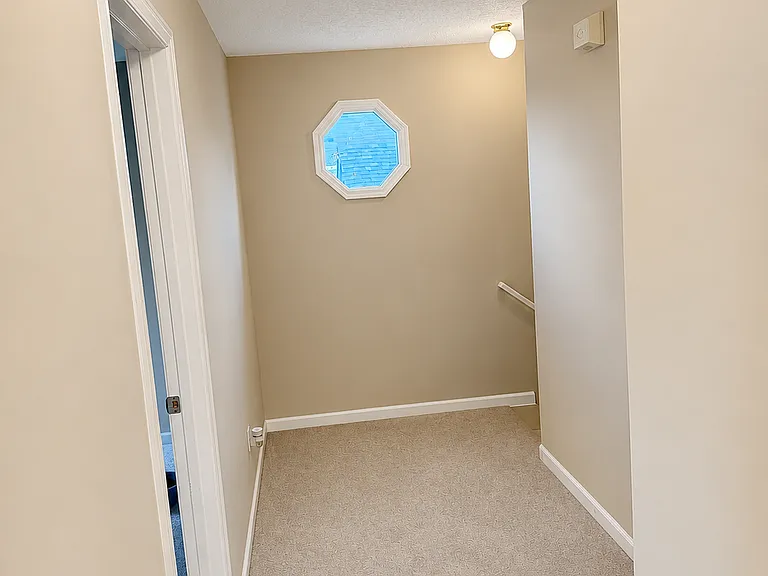2100 Call Dr — Photo 13