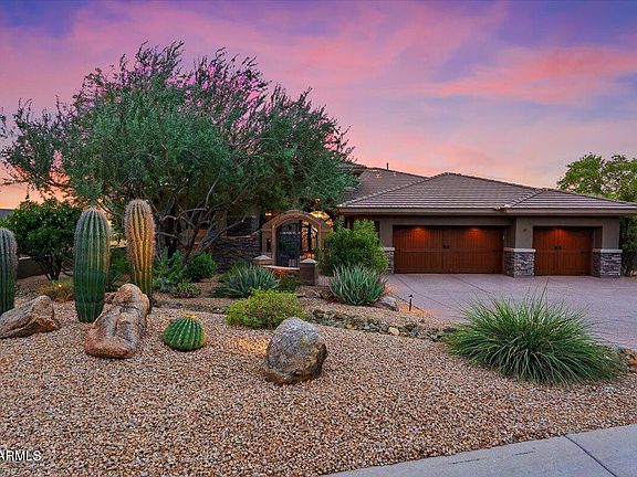 3rd image of 10813 E LUDLOW Drive