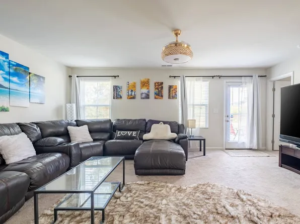 1020 Skipjack Ln, Charlotte, NC 28269