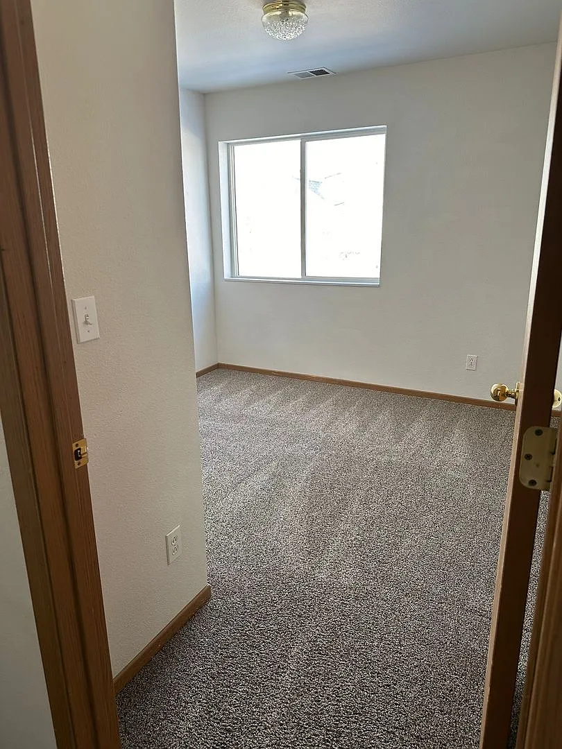 Burlington Colorado Apartments — Photo 4
