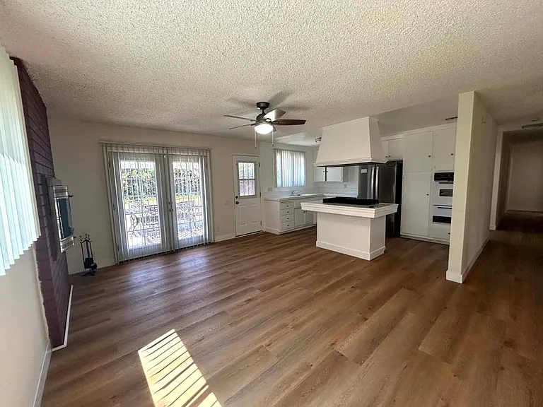 22739 Marlin Pl — Photo 12