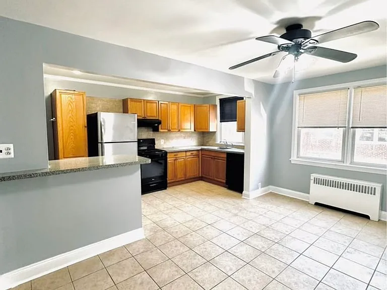 809 Fairfax Rd — Photo 2