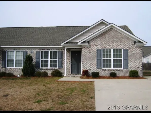 2525 Saddleback Dr #B, Winterville, NC 28590