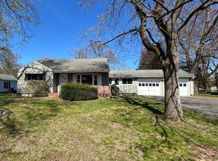 371 Elm St, Enfield, CT 06082