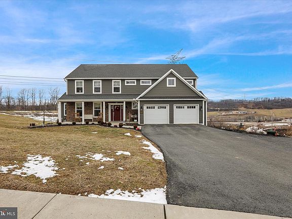 2nd image of 120 Great Bend Way