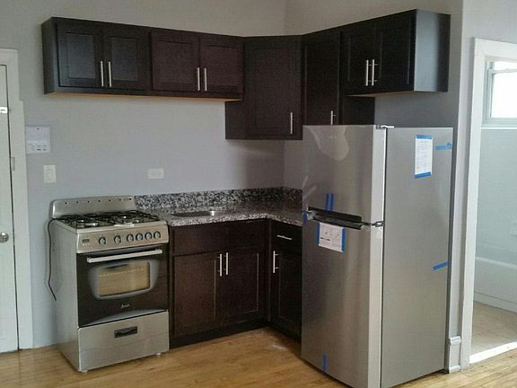 5th image of 4717 N Lincoln Ave #4