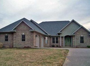 3 Meridian Rd, Jasper, IN 47546