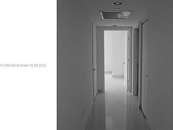5th image of 465 Brickell Ave APT 2902
