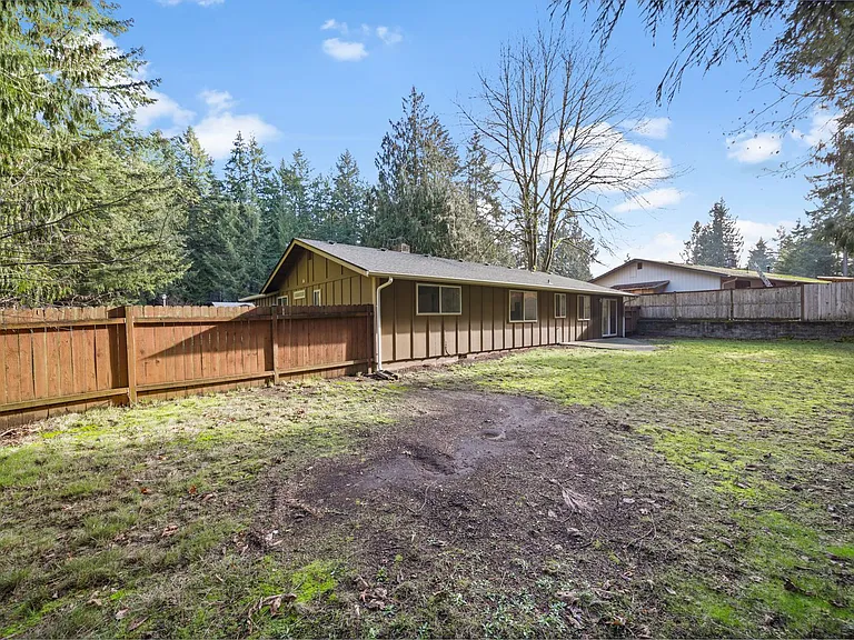4323 Glen Terra Dr SE — Photo 30