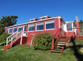 101 Greenhead Ln, Stonington, ME 04681