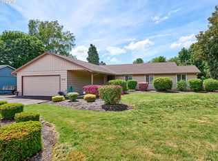 605 NW 8th Pl, Canby, OR 97013