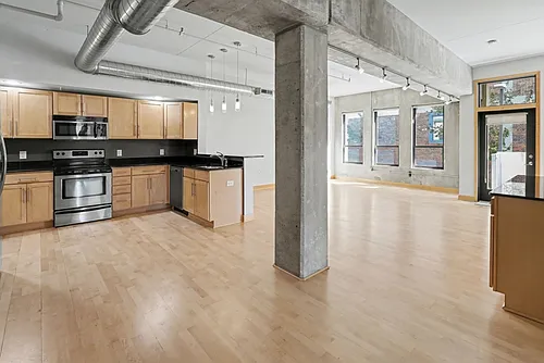 119 4th St #110 Photo 1