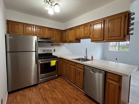 2nd image of 20 Augusta Dr Unit 8