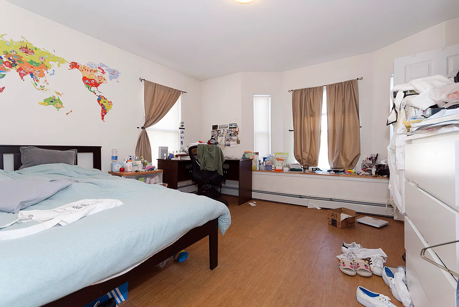 2 bed, 850 sqft, $3,000 — Photo 3