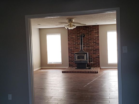 5th image of 702 N Louisville Ave