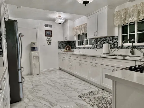 11701 Balboa Blvd, Granada Hills, CA 91344