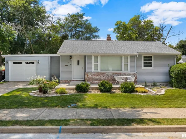 3125 N Delmar Ct, Peoria, IL 61604
