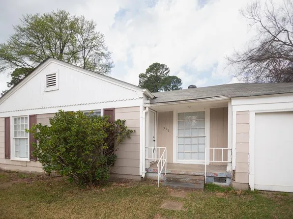 317 Victory Pl, Wake Village, TX 75501