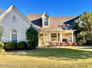 2860 Stonebrook Dr, Nesbit, MS 38651