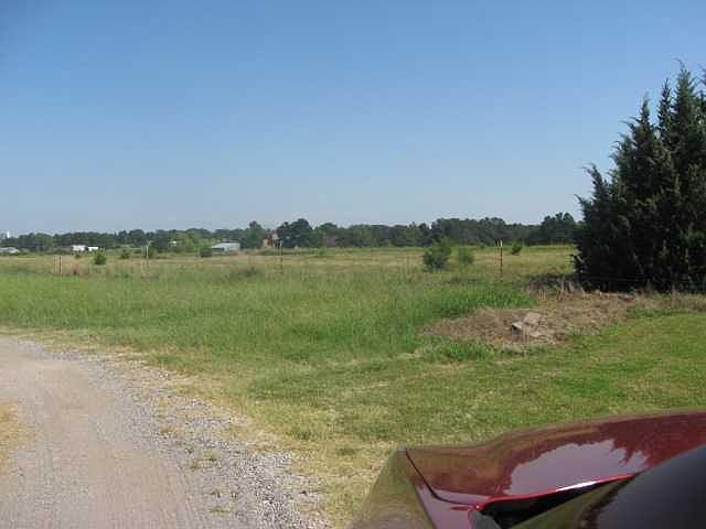 2nd image of Breezeway Hts