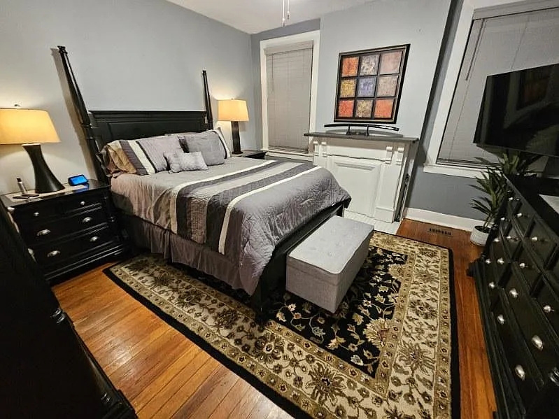 2 bed, 1300 sqft, $1,850 — Photo 3