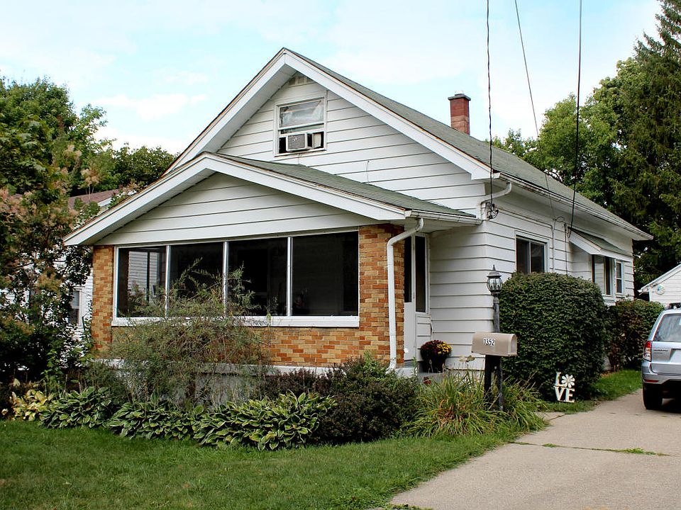 1st image of 1352 Diamond Ave NE