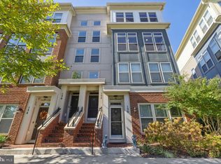 152 Copley Cir #24-B, Gaithersburg, MD 20878