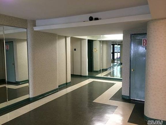 4th image of 9840 64th Ave APT 1F