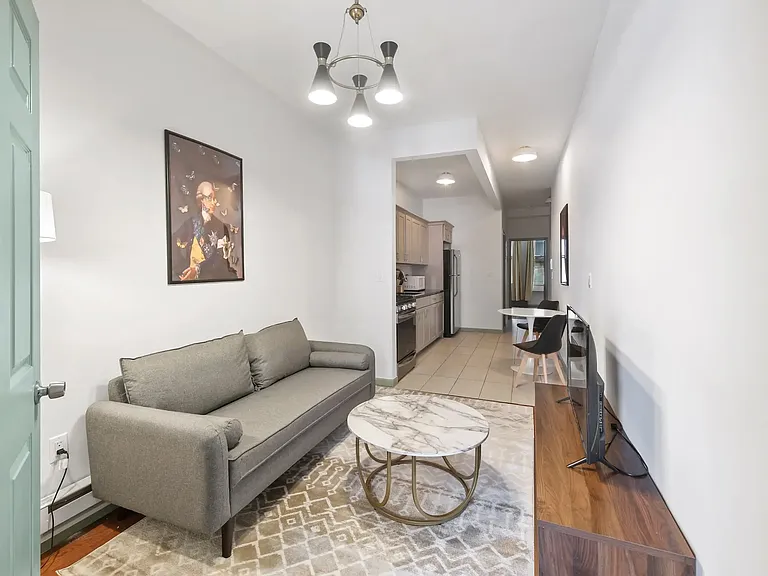 2036 2nd Ave #1 — Photo 4