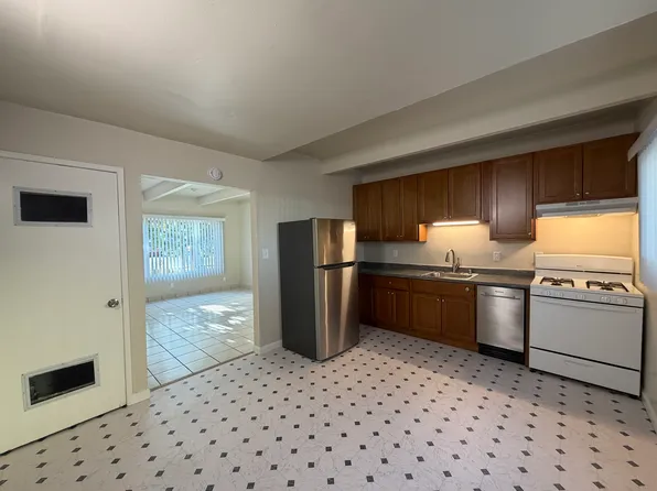 Casa de Luna Townhomes