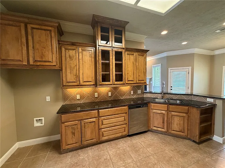 413 Cold Spring Dr — Photo 7